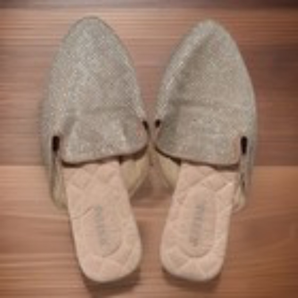 Women's JustFab Rhinestone Embellished Light Pink Flats Size 8.5